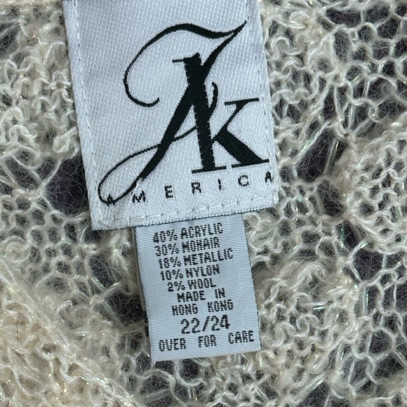 Light Cream Lace Knit Women's Sweater - Picture 5 of 7